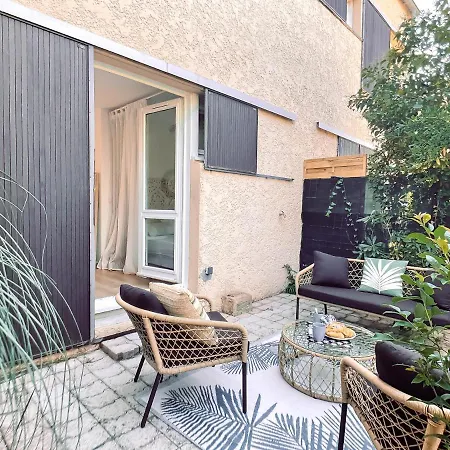 Ravissant T1 Avec Jardinet Proche De La Daire
