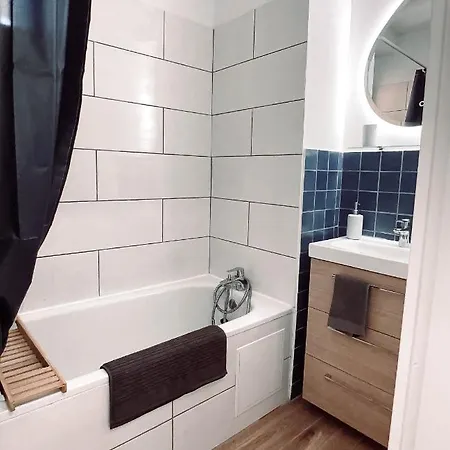 Ravissant T1 Avec Jardinet Proche De La Appartement