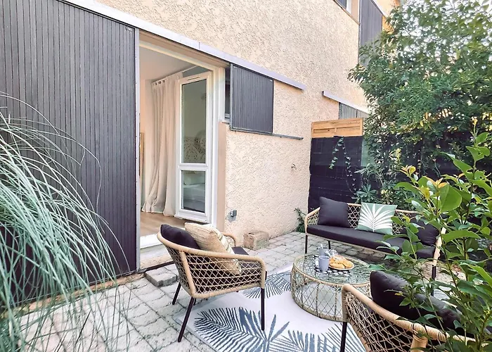 Ravissant T1 Avec Jardinet Proche De La Lägenhet