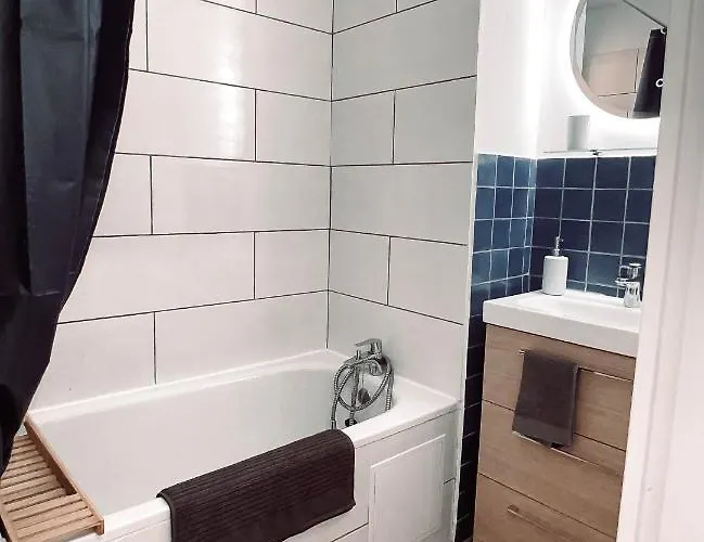 Ravissant T1 Avec Jardinet Proche De La Апартаменты